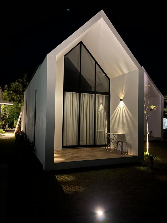 Ezu Isle Langkawi Pool Villa Pantai Cenang (Langkawi) Exterior foto